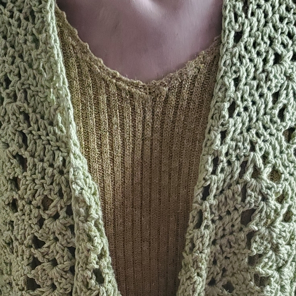 Sag Harbor sweater - Picture 10 of 10